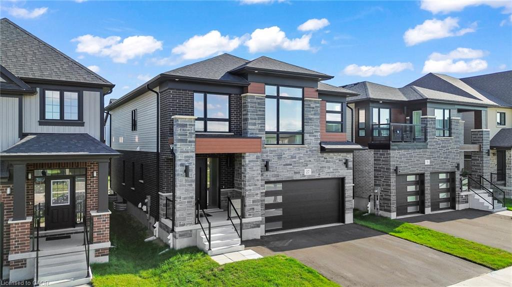27 Jacob Detweiller Dr, Kitchener, ON N2P 0K7