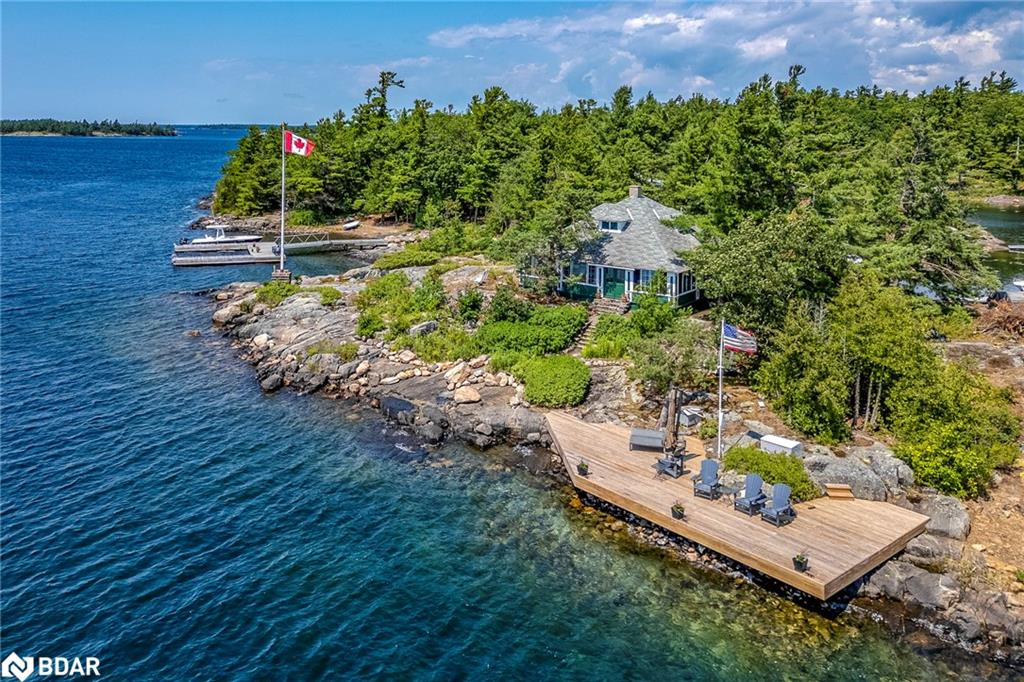 B324 Ellen Island, The Archipelago, ON P0C 2L9