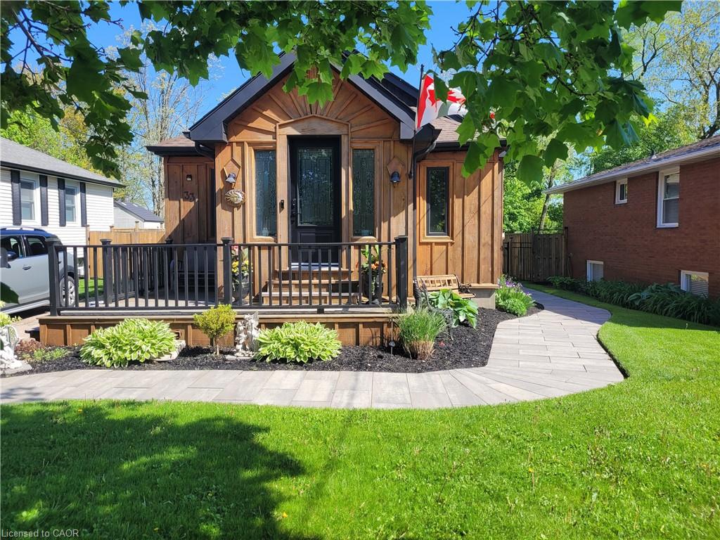 33 Rosedale Ave, St. Catharines, ON L2P 1Y6