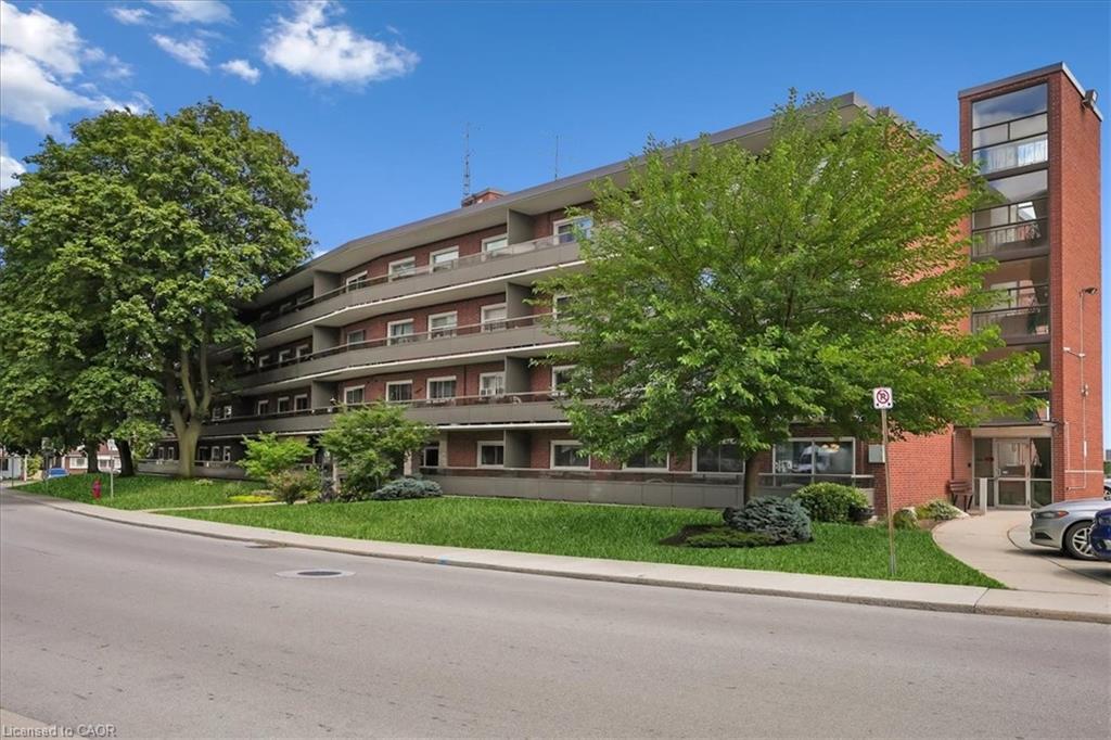11 Woodman Drive S Unit 102, Hamilton, ON L8K 4E3
