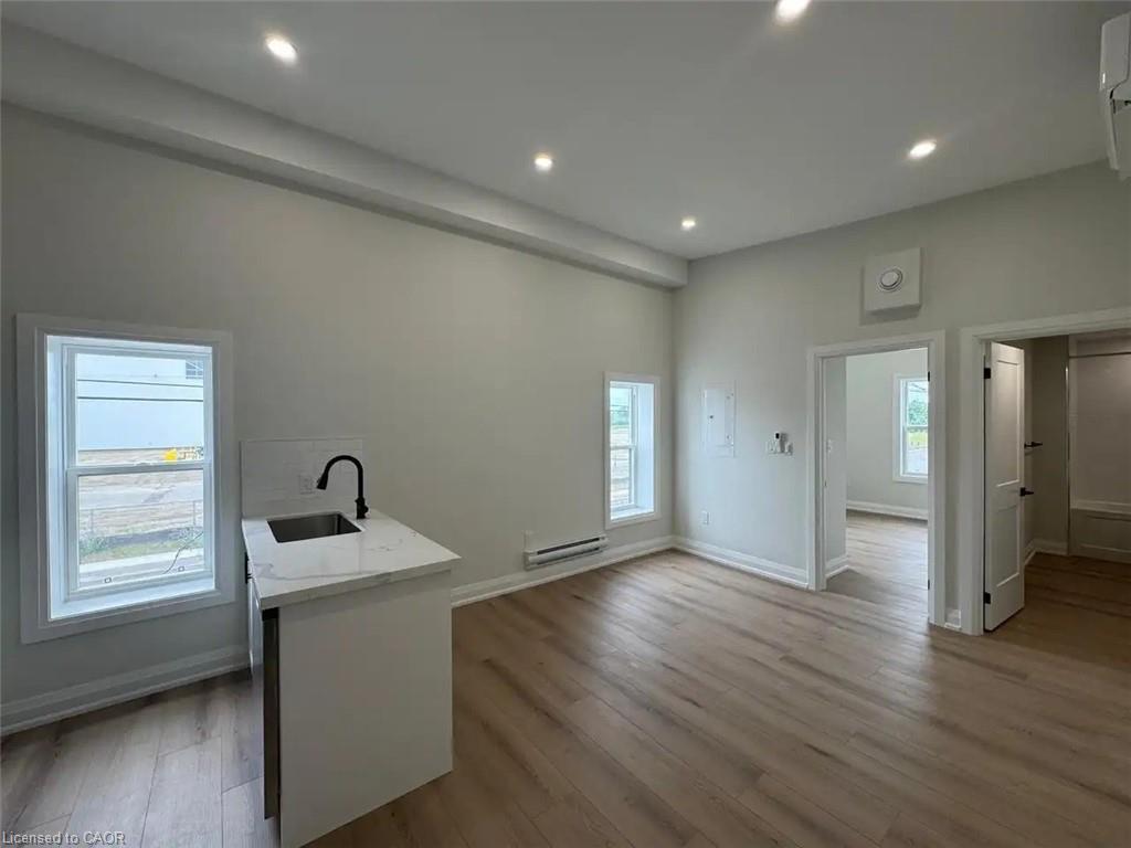 53 Ontario Road Unit 203, Welland, ON L3B 5C2