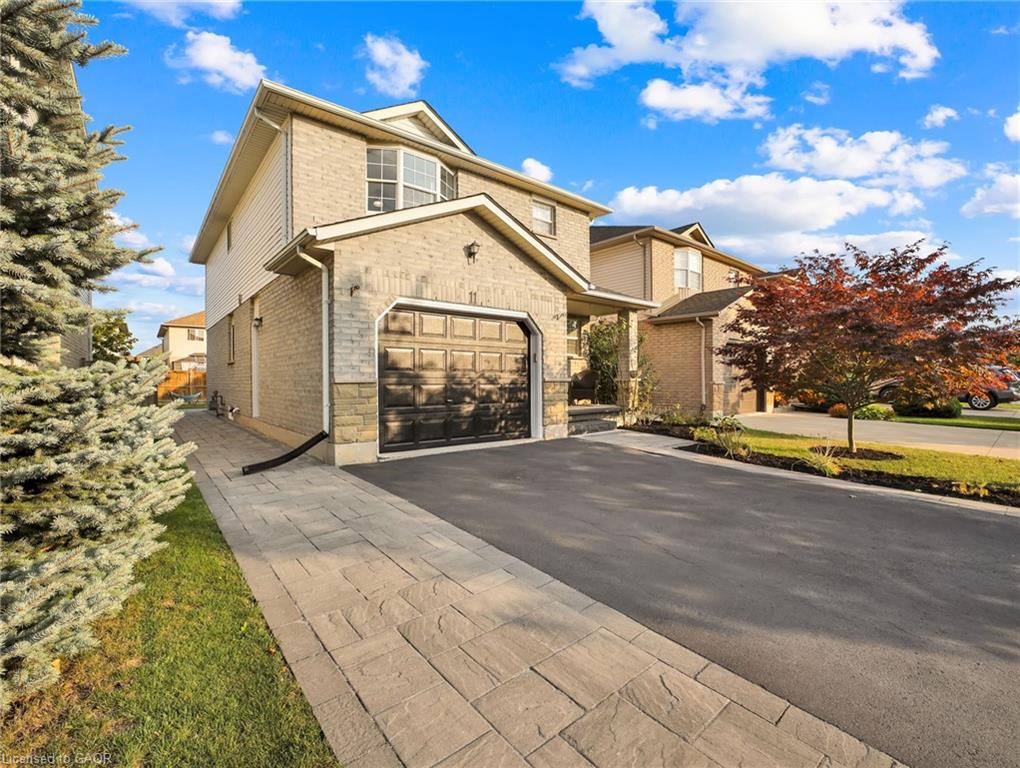 11 Willowridge Way, Stoney Creek, ON L8J 3Y8