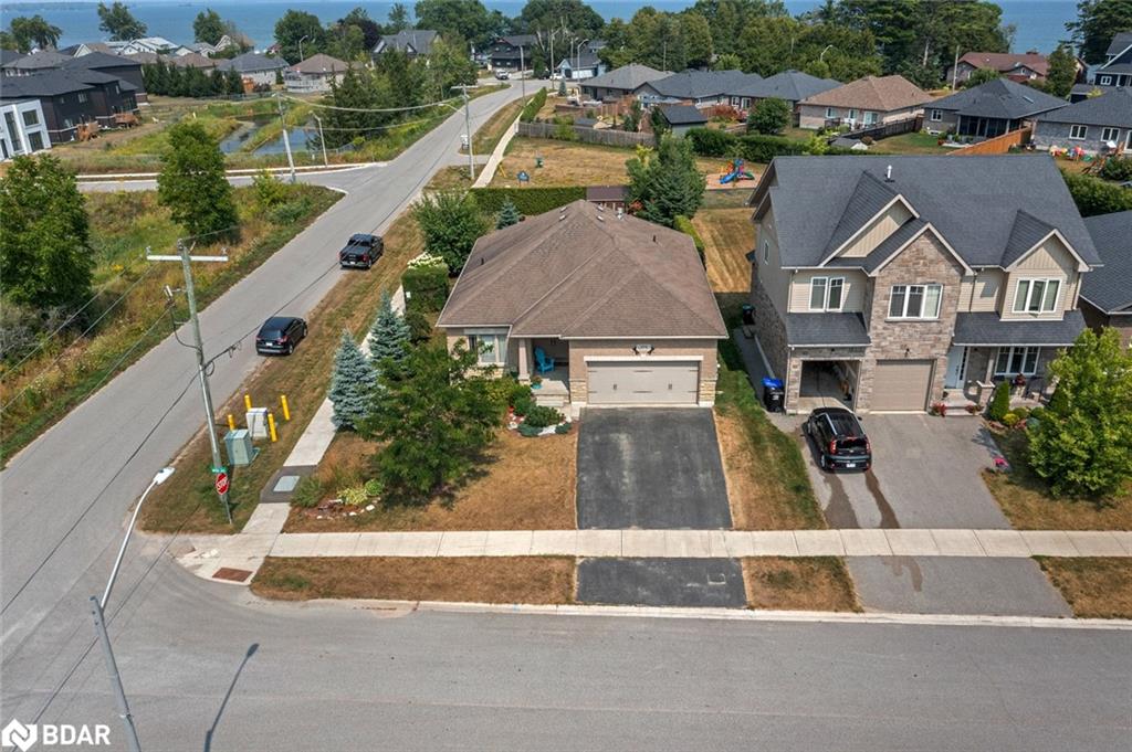 3938 Wood Ave, Severn, ON L3V 0Y9
