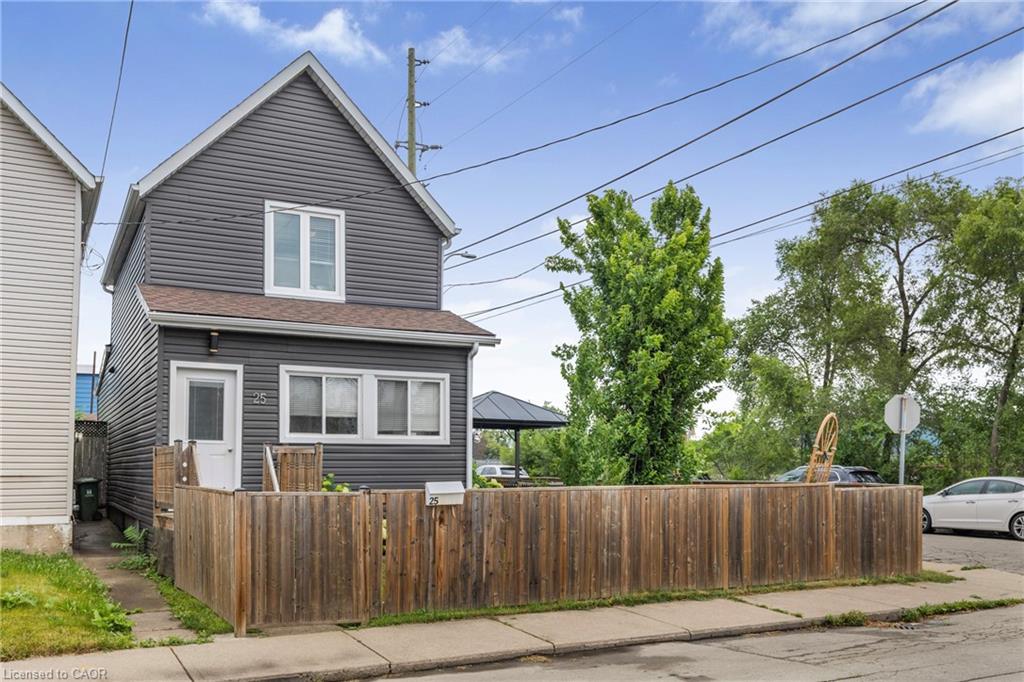 25 Land St, Hamilton, ON L8L 4L1