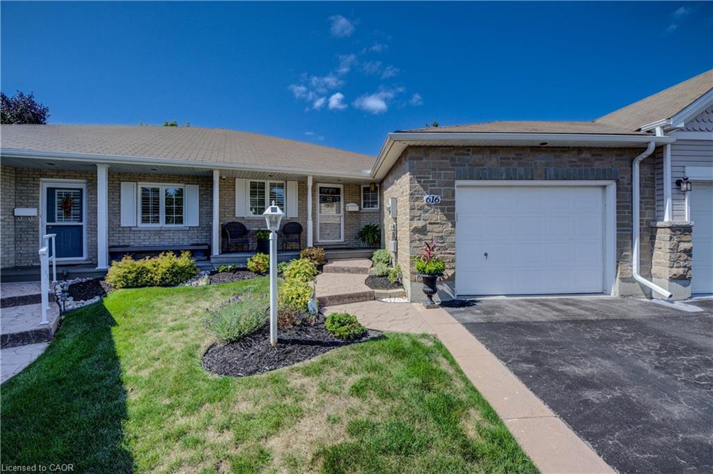616 Spinnaker Cres, Waterloo, ON N2K 4A5