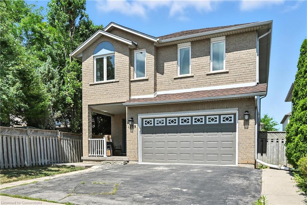 1299 Silvan Forest Dr, Burlington, ON L7M 4L2
