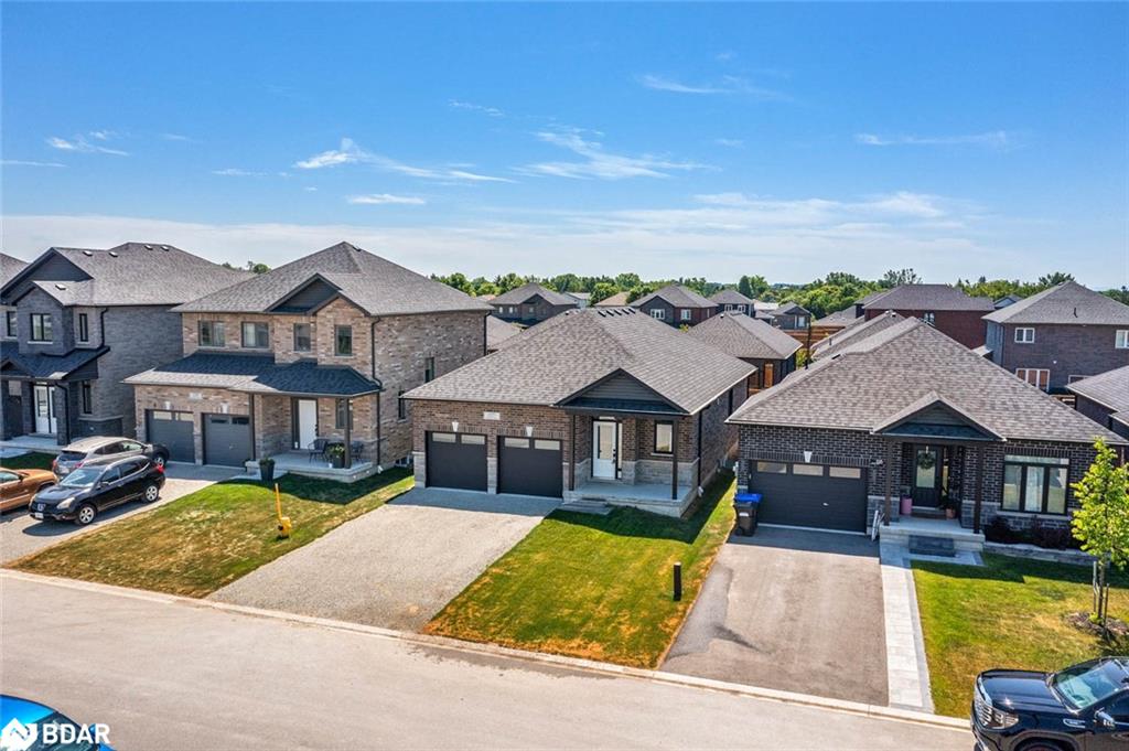 127 Ritchie Cres, Springwater, ON L0L 1P0