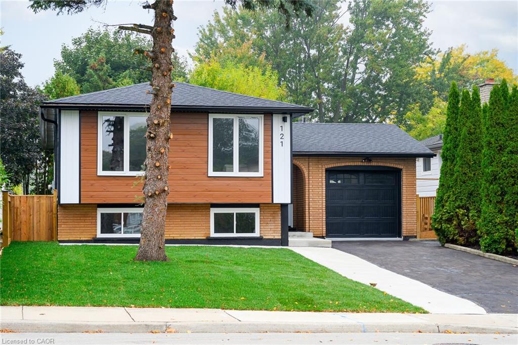 121 Appleford Rd, Hamilton, ON L9C 5Y2