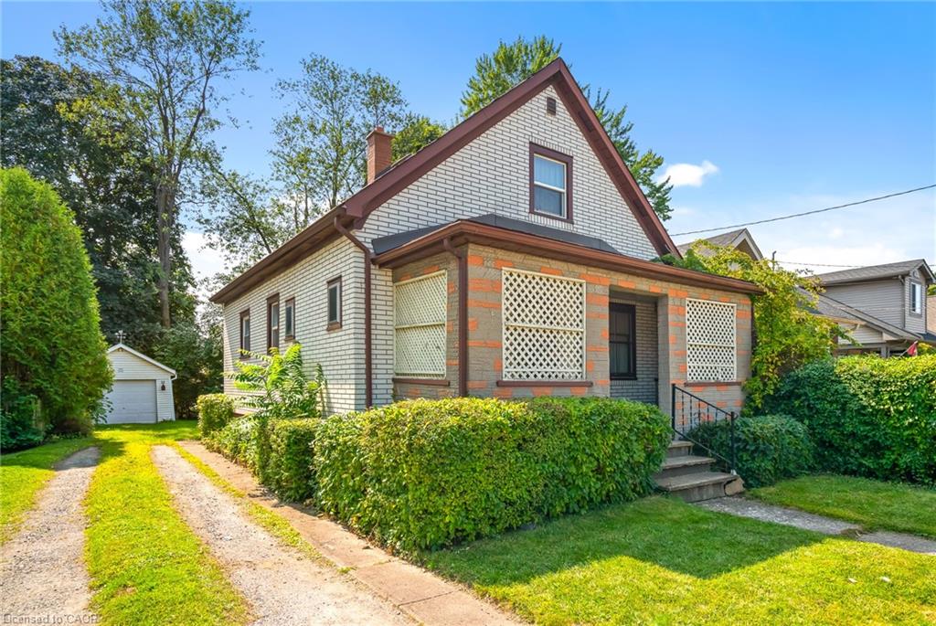 6456 Ker St, Niagara Falls, ON L2G 1X8