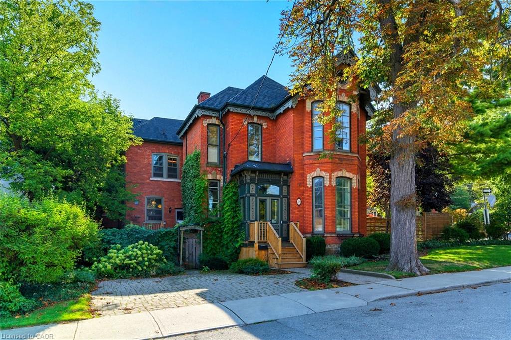 293 Park St S, Hamilton, ON L8P 3G5