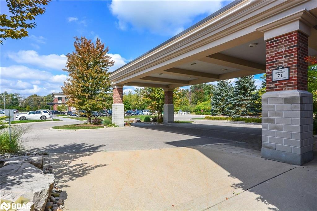 71 Bayberry Dr Unit D205, Guelph, ON N1G 5K9