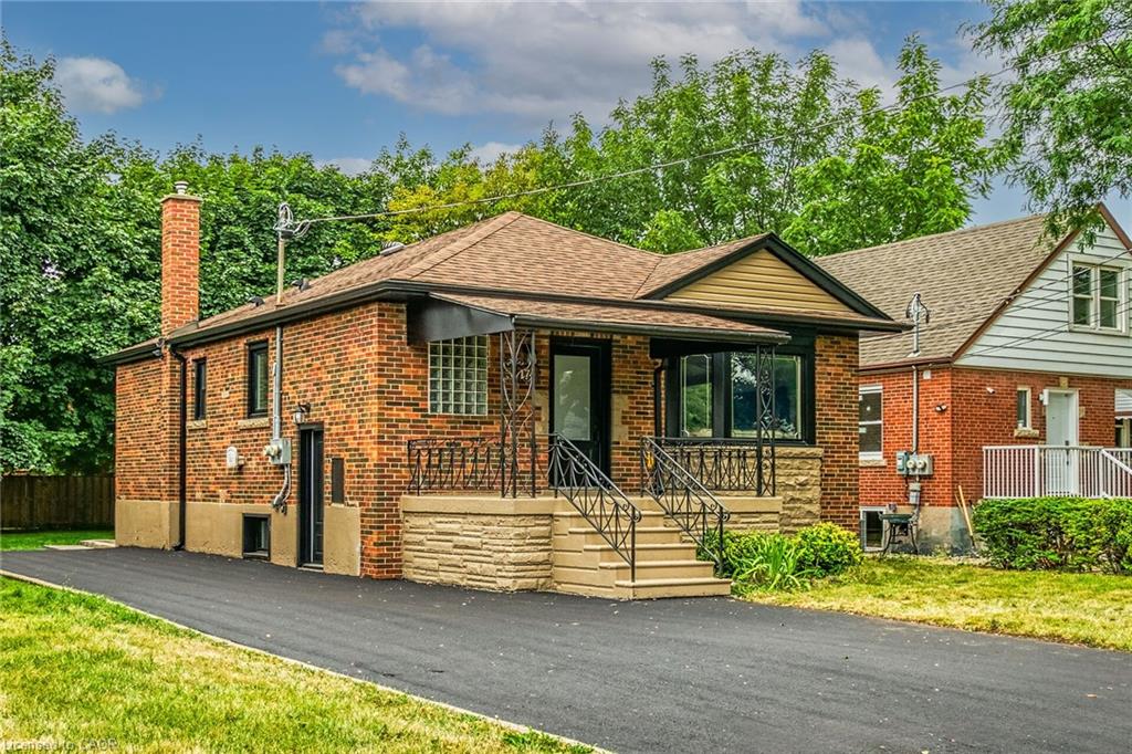 174 E 34th St, Hamilton, ON L8V 3W6