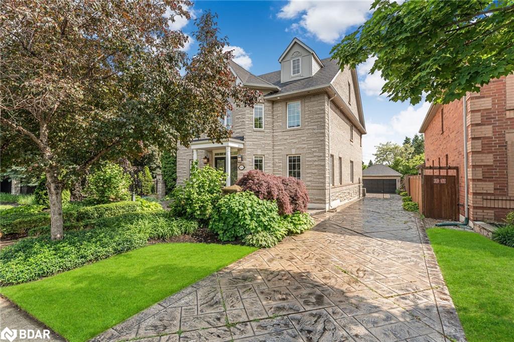 2000 Peak Pl, Oakville, ON L6H 5T2