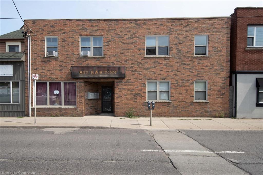 897 Barton St E, Hamilton, ON L8L 3B8