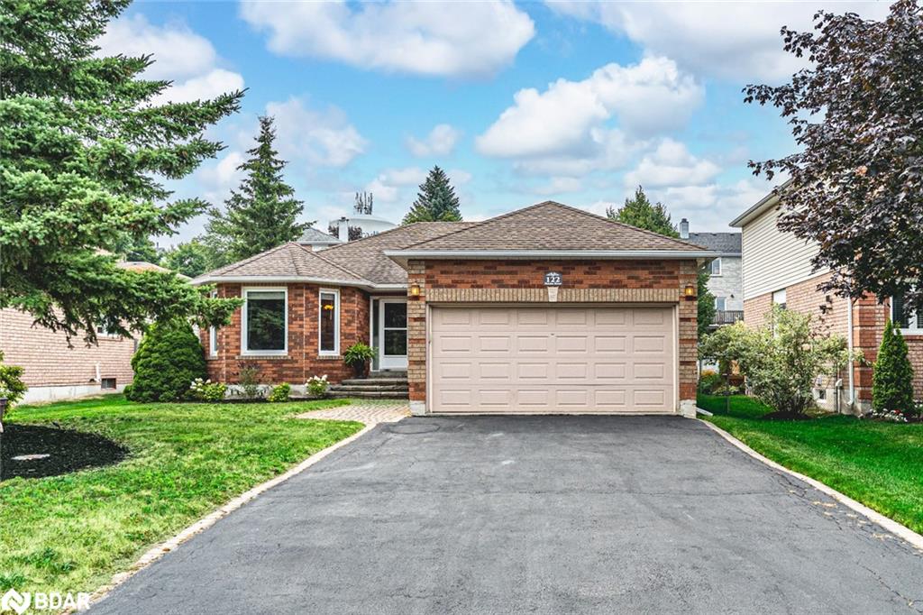 122 Fletcher St, Bradford West Gwillimbury, ON L3Z 2Y9