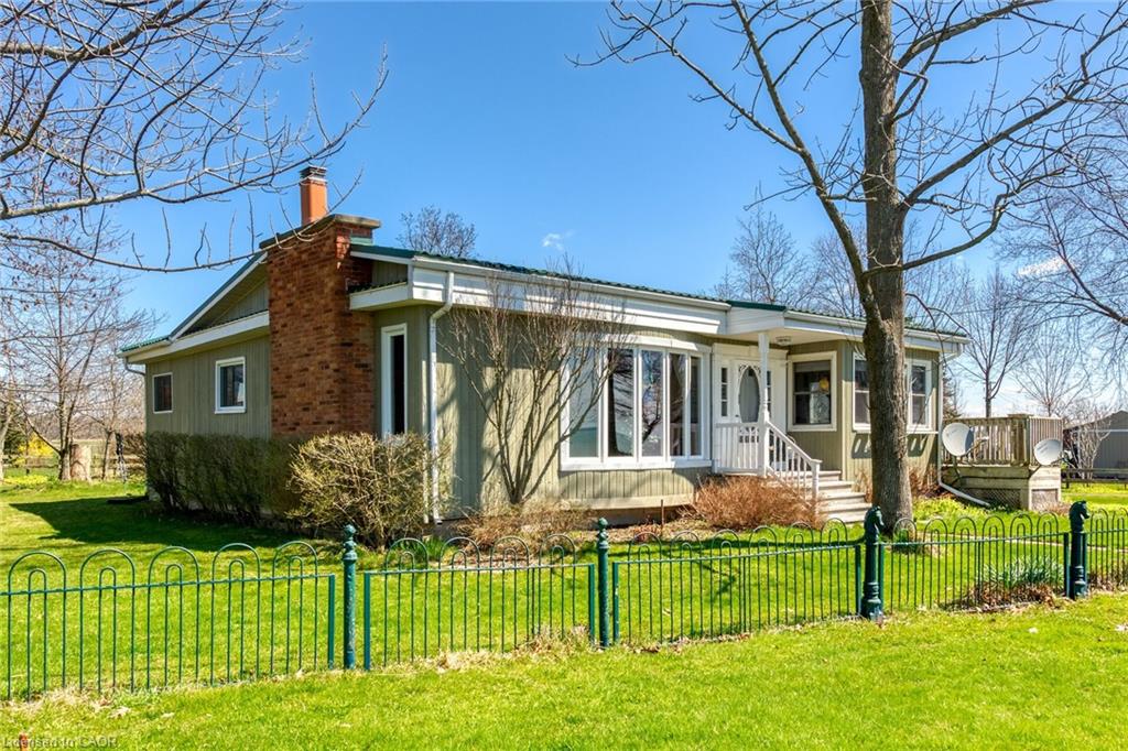 555 Edgewater Pl, Dunnville, ON N1A 2W8