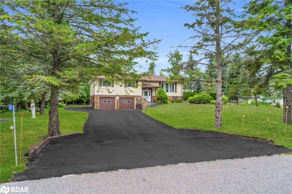 69 George Ave, Wasaga Beach, ON L9Z 2X9