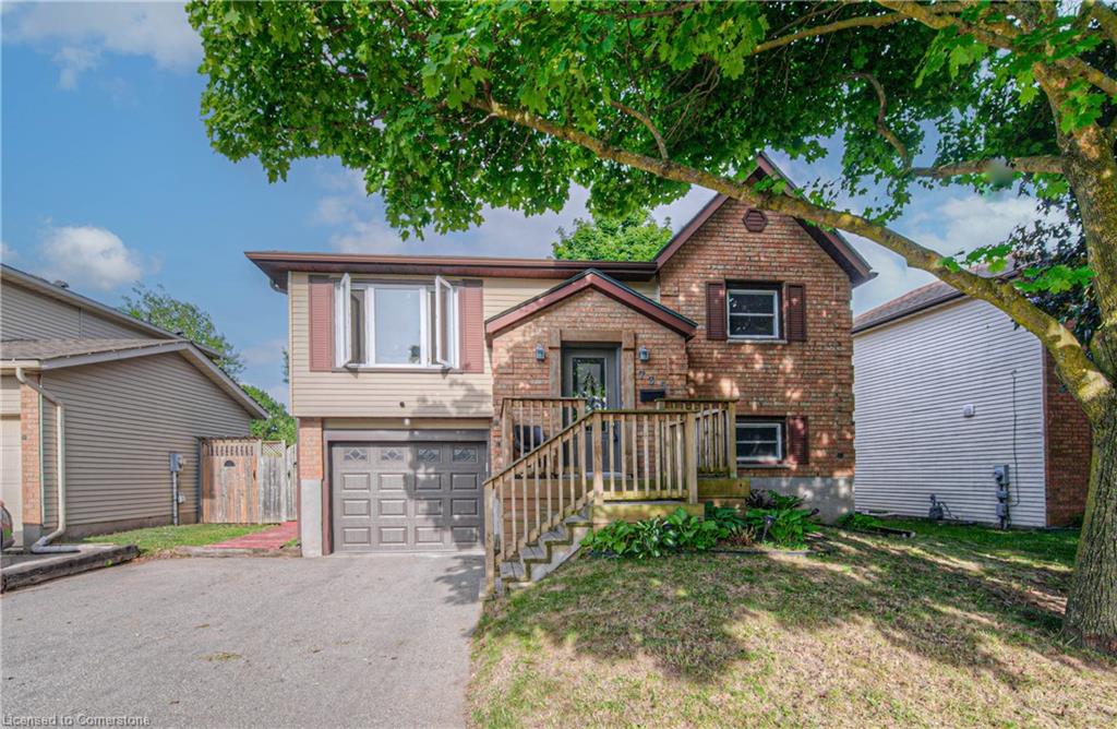 735 Elgin St N, Cambridge, ON N1R 7W7