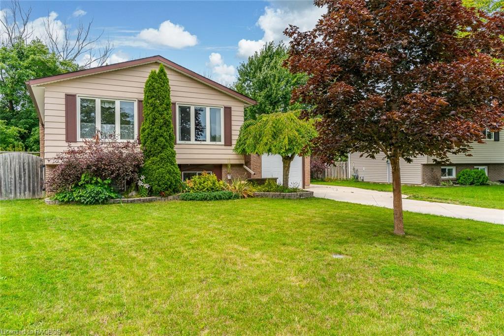 696 Palmateer Dr, Kincardine, ON N2Z 1R4 MLS 40469045 Houseful