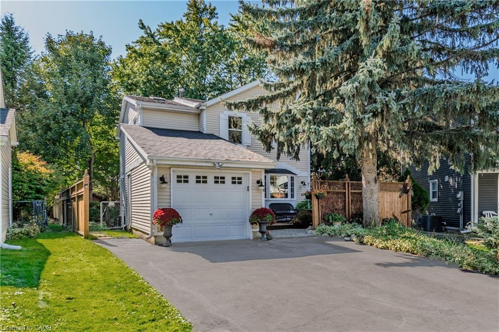 18 Blueridge Sq, Brampton, ON L6Z 1A1