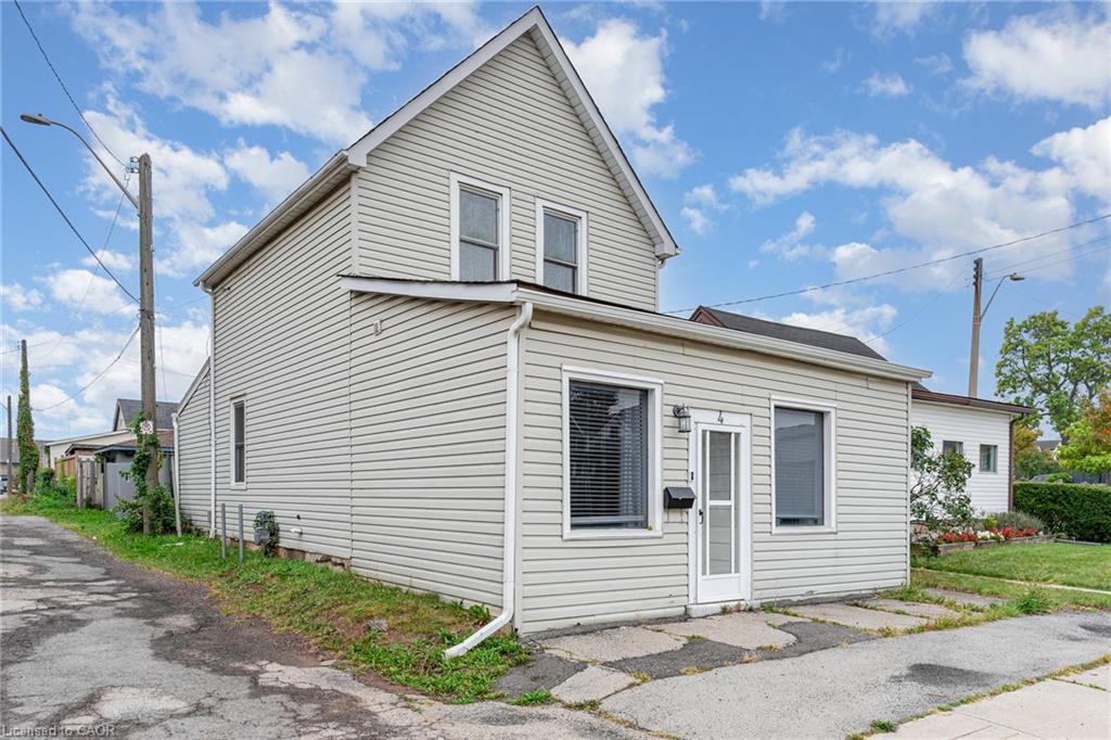 4 Robins Ave, Hamilton, ON L8H 4M6