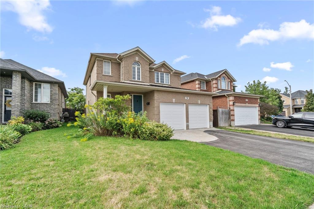 76 Balmoral Pl, Barrie, ON L4N 0Y9