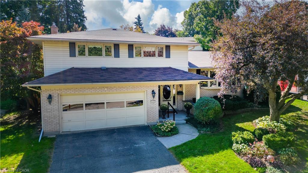 15 Buttonwood Dr, Kitchener, ON N2M 4P9