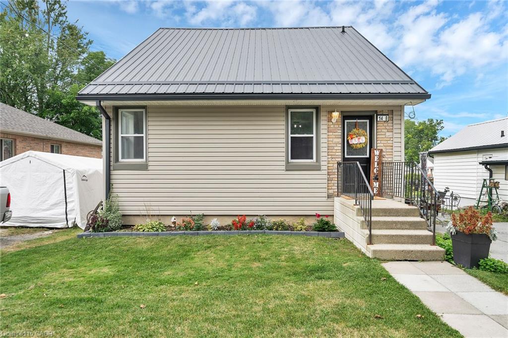 14 Potts Rd, Simcoe, ON N3Y 2S6