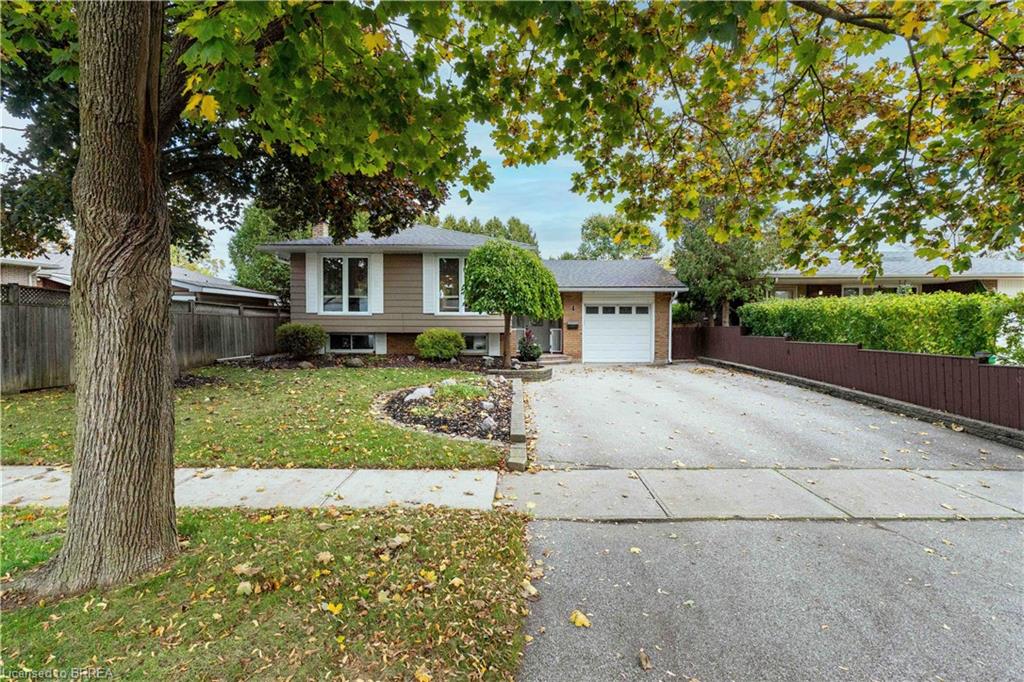 4 Adelaide Ave, Brantford, ON N3S 7H3