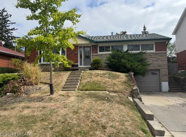 23 Battlefield Dr, Hamilton, ON L8G 1T8