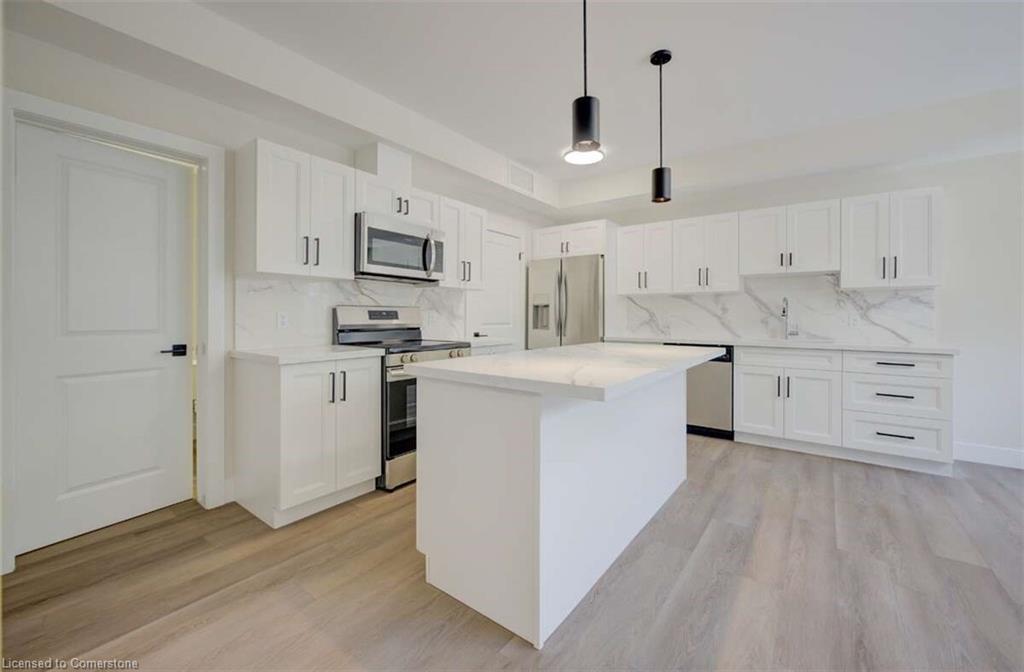 17 Peter Street Unit 1, Kitchener, ON N2G 3J5