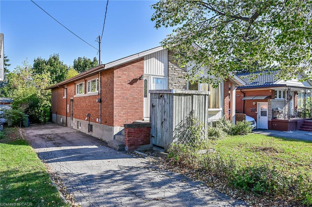29 Gildea St, Hamilton, ON L8V 2G6