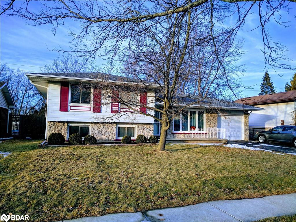 34 Preston Pl, Welland, ON L3C 3K3