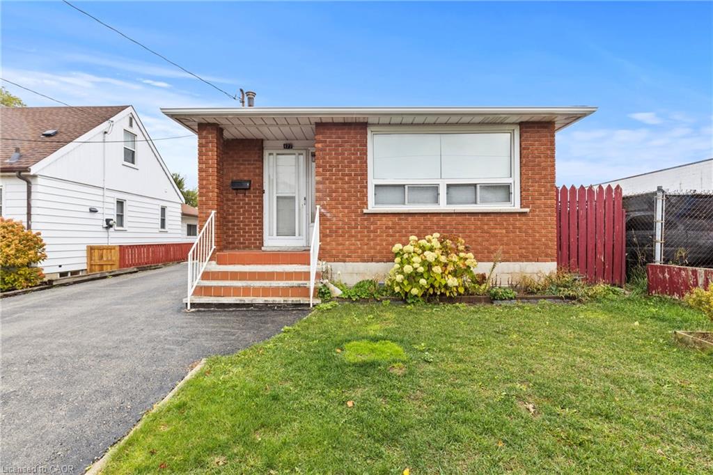 477 E 38th St, Hamilton, ON L8V 4G7
