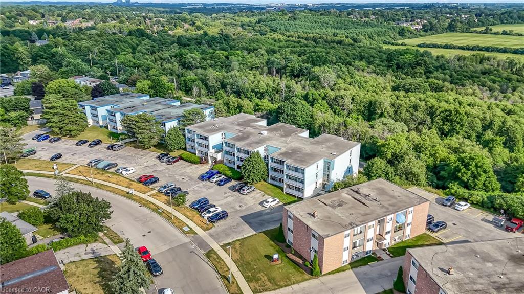 91 Conroy Crescent Unit 307, Guelph, ON N1G 2V5