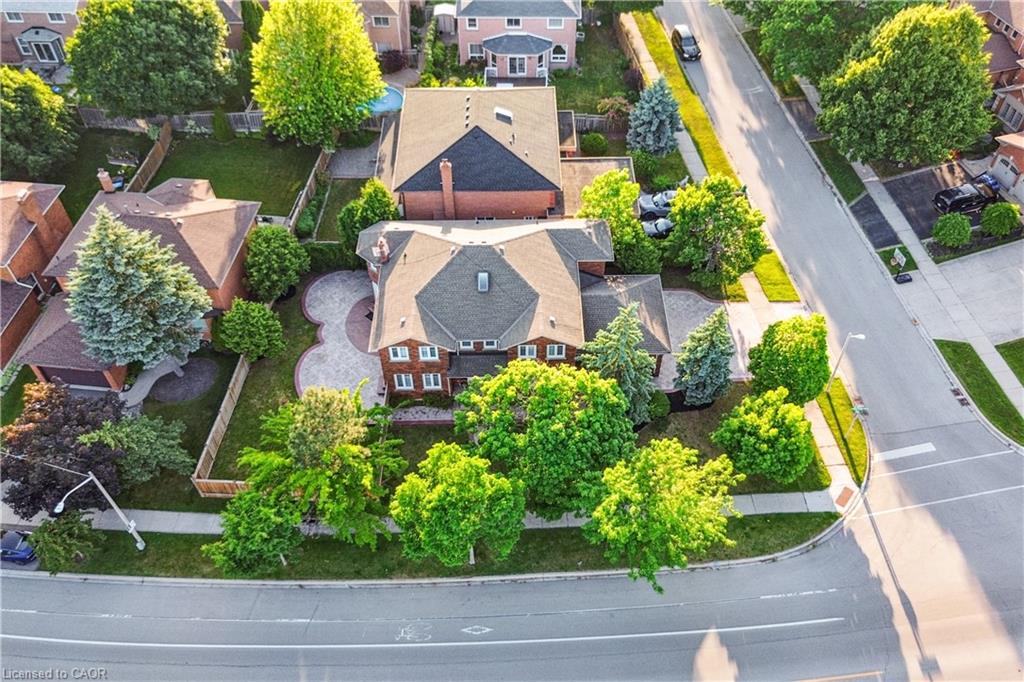 2814 Guilford Cres, Oakville, ON L6J 6Z5
