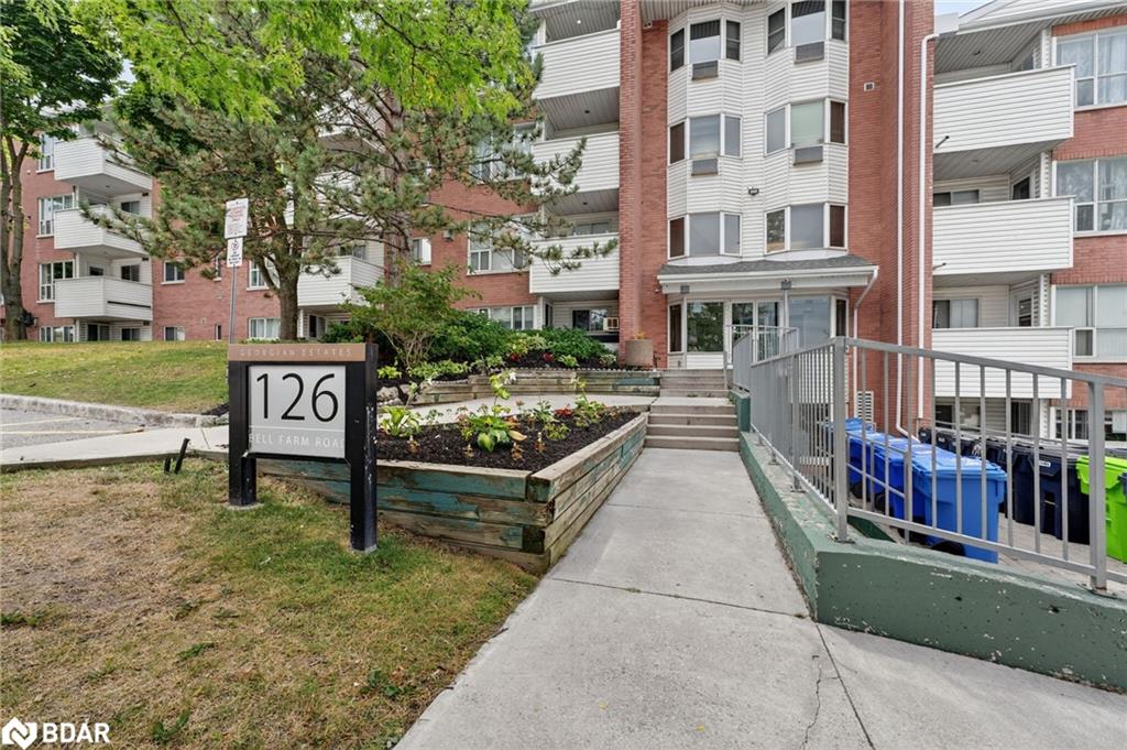 126 Bell Farm Road Unit B08 Rd, Barrie, ON L4M 6J3