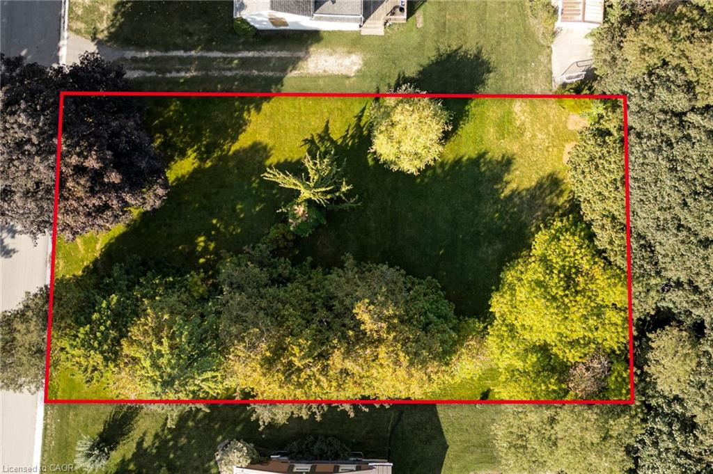 18 High St, Woolwich, ON N3B 2M3