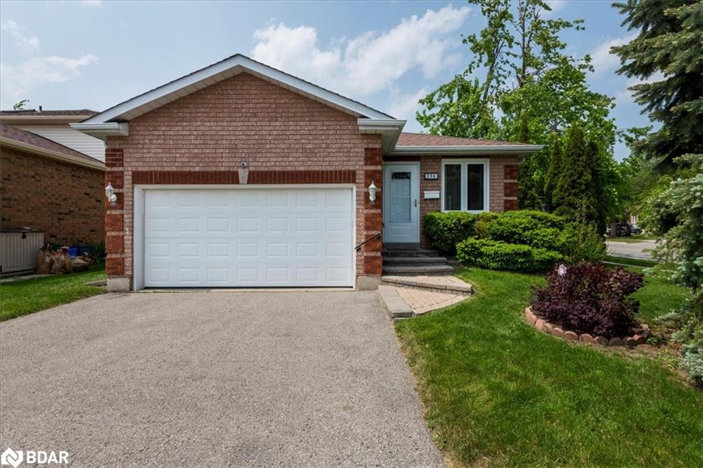 290 Cundles Rd W, Barrie, ON L4N 7C9