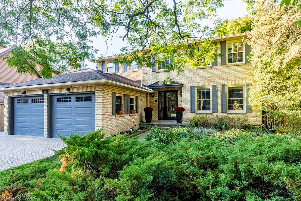 318 Lloyminn Ave, Hamilton, ON L9G 3X4