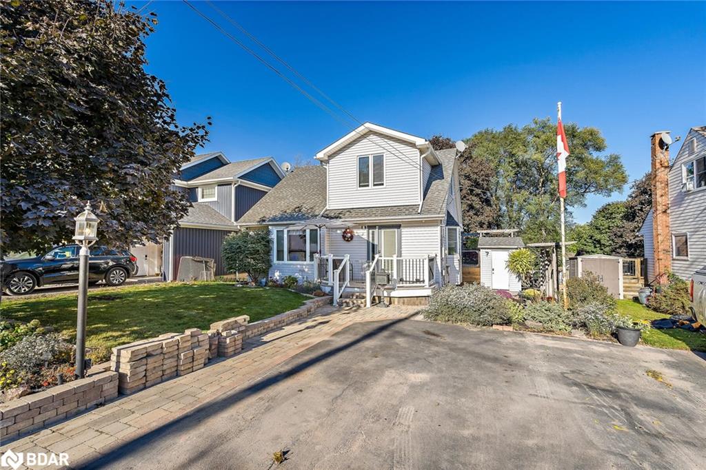 7 Temple Rd, Halton Hills, ON L7G 3J6
