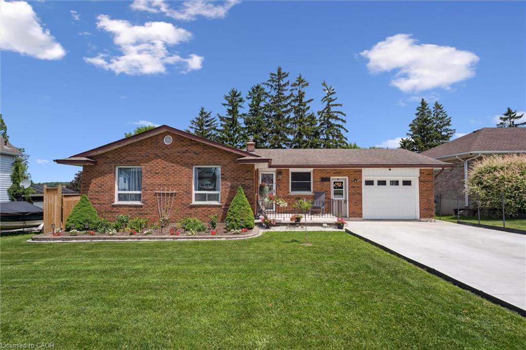 30 High St, Mapleton, ON N0G 1P0