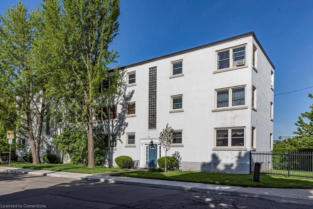 2 Stroud Road Unit Apt 2, Hamilton, ON L8S 1Z6