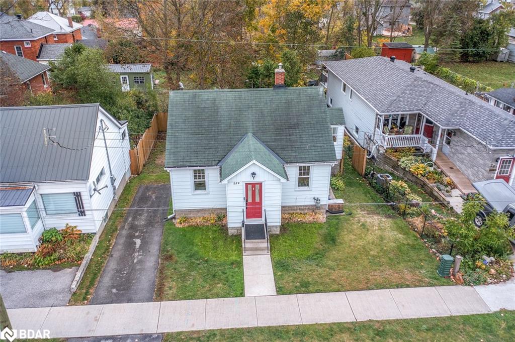 259 Nottawasaga St, Orillia, ON L3V 3K5