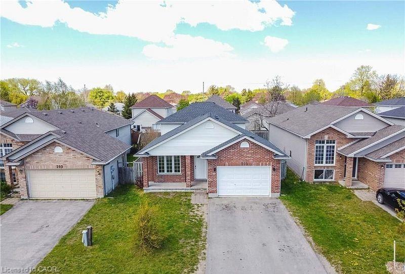 209 Thurman Cir, London, ON N5V 4Z2