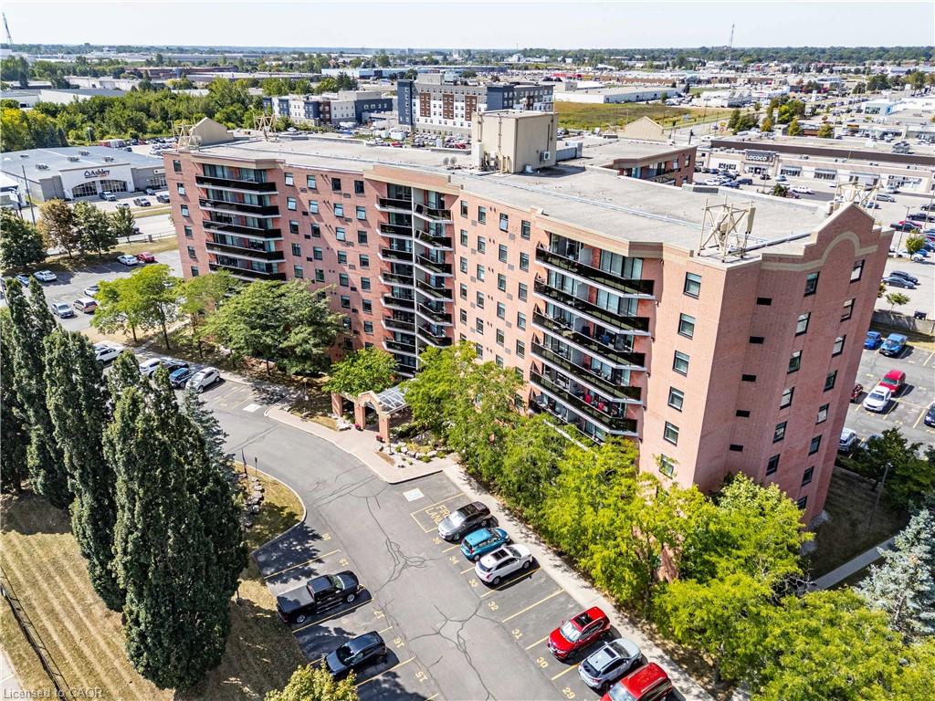 9 Bonheur Court Unit 807 Ct, Brantford, ON N3P 1Z5