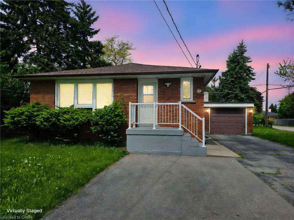 130 W 34th St, Hamilton, ON L9C 5K3