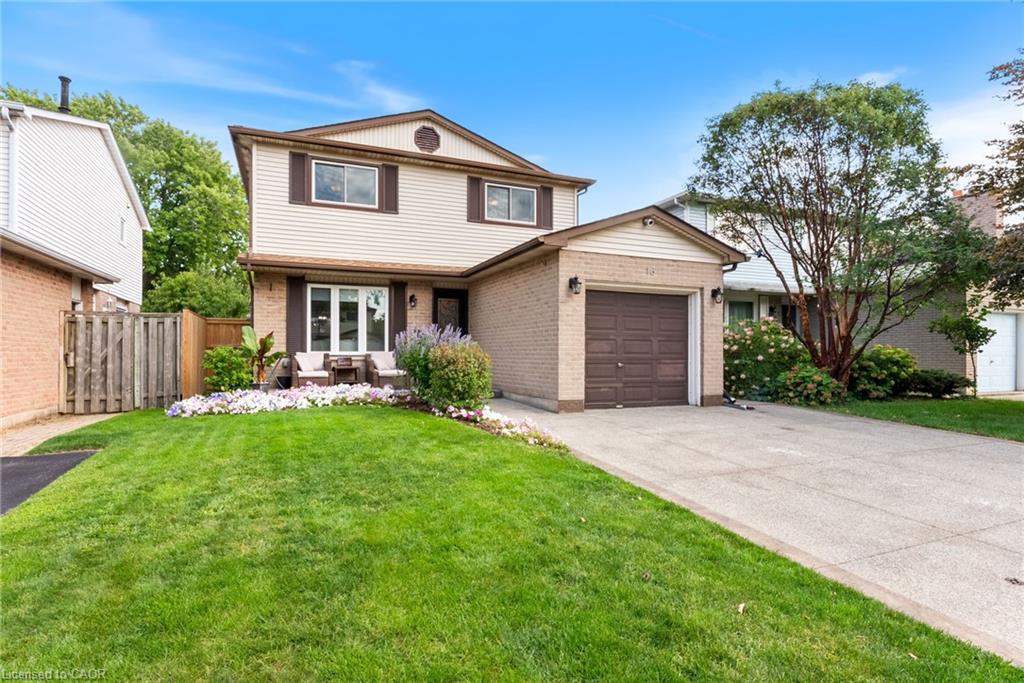 16 Drakes Dr, Hamilton, ON L8E 4G5