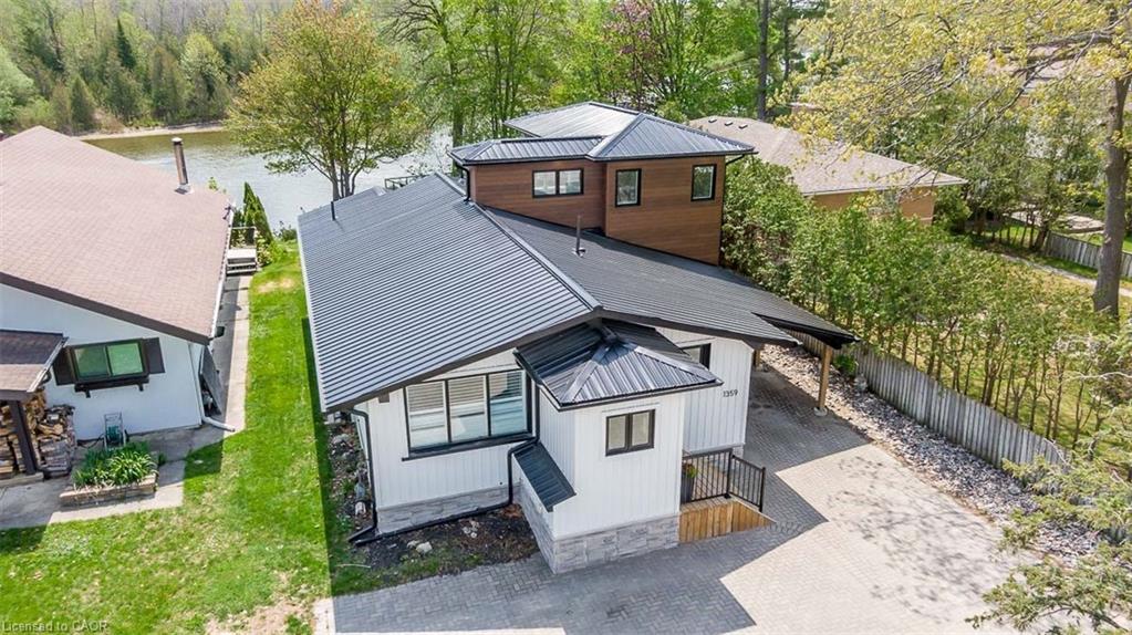 1359 Mosley St, Wasaga Beach, ON L9Z 2C7
