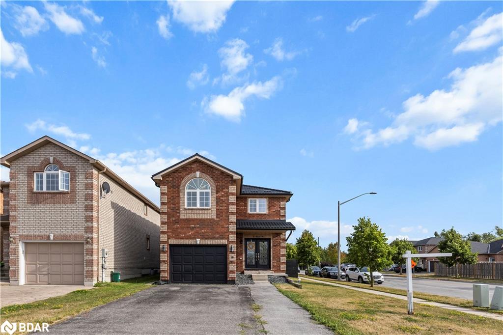1 Glenhill Dr, Barrie, ON L4N 5X4